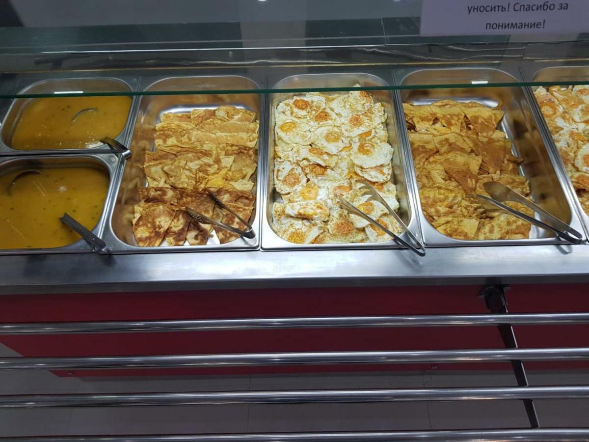 Ujvara Hotel Golem  Bagian luar foto